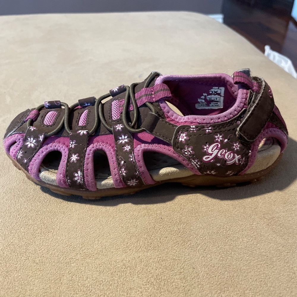 Girls Size 13 Geox Brand Pink and Brown Sandals - Picture 2 of 3